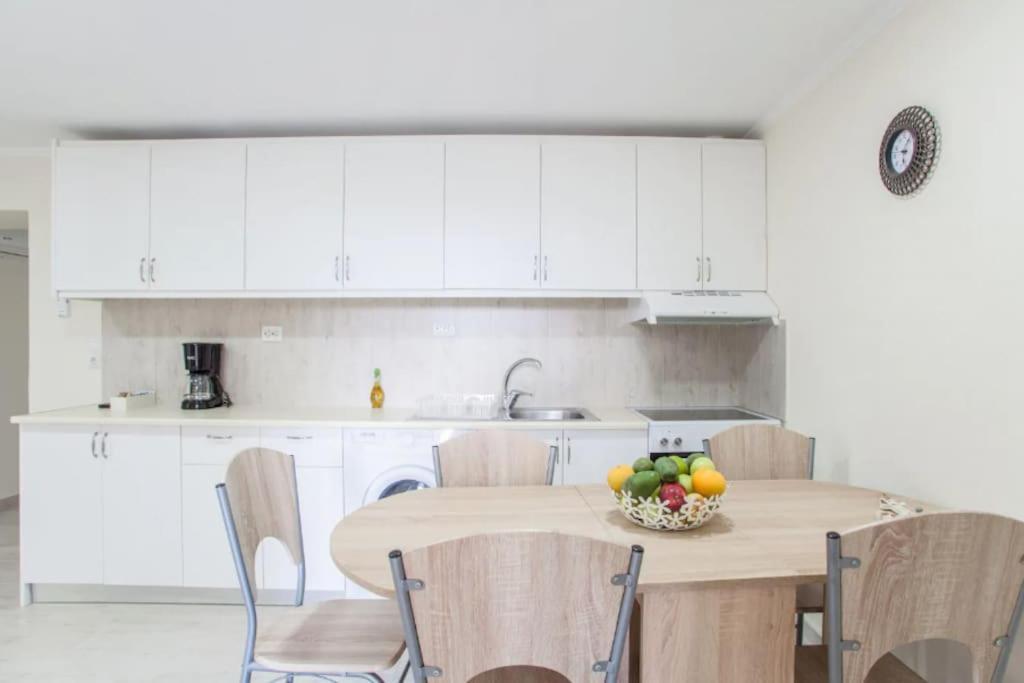 Newly Reconstructed Flat 107Sqm! Apartment Chania  Exterior photo