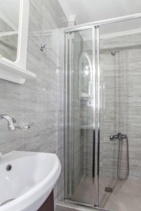 Newly Reconstructed Flat 107Sqm! Apartment Chania  Exterior photo