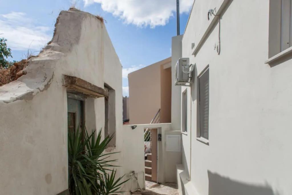 Newly Reconstructed Flat 107Sqm! Apartment Chania  Exterior photo