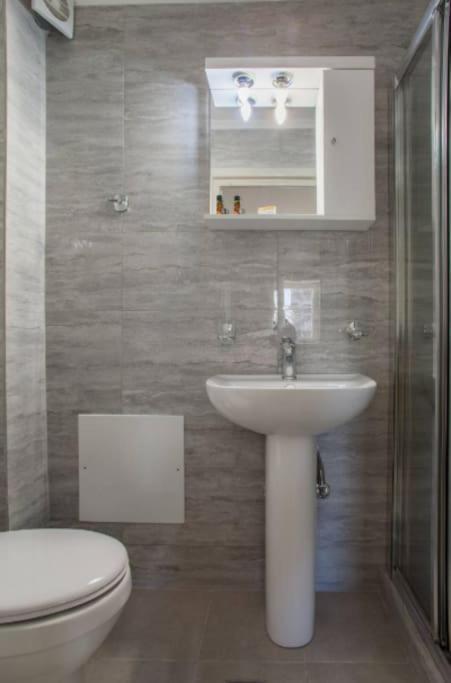 Newly Reconstructed Flat 107Sqm! Apartment Chania  Exterior photo