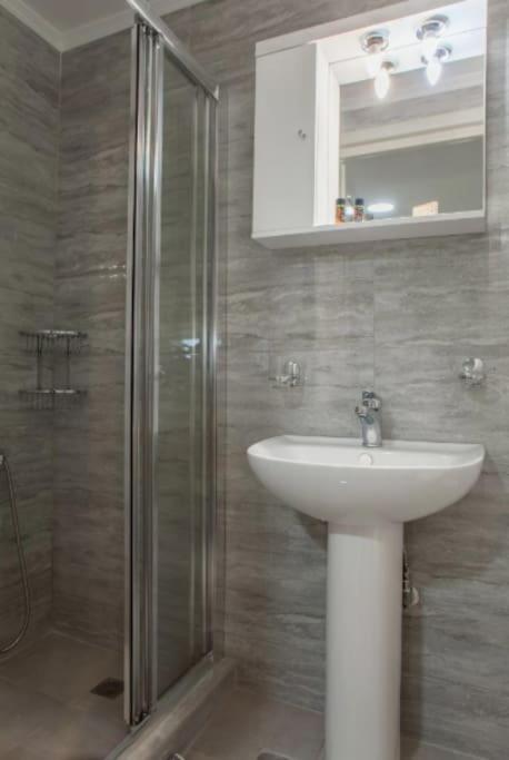 Newly Reconstructed Flat 107Sqm! Apartment Chania  Exterior photo