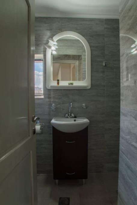 Newly Reconstructed Flat 107Sqm! Apartment Chania  Exterior photo
